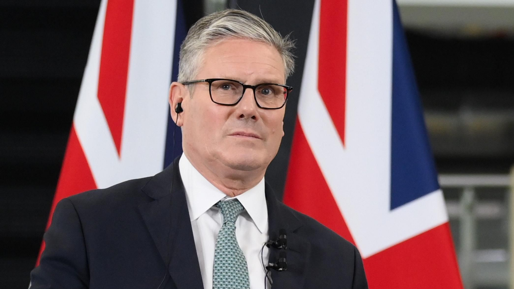 Labour Row Deepens: Starmer Reacts Strongly to Mandelson Vetting Controversy 